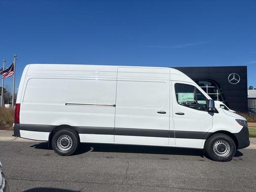 White 2026 Mercedes-Benz Sprinter 2500 Cargo 170 WB