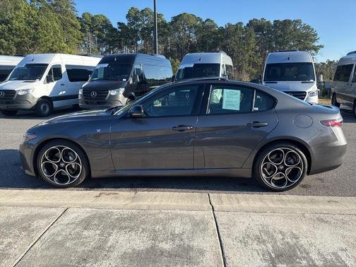 2024 Alfa Romeo Giulia Ti