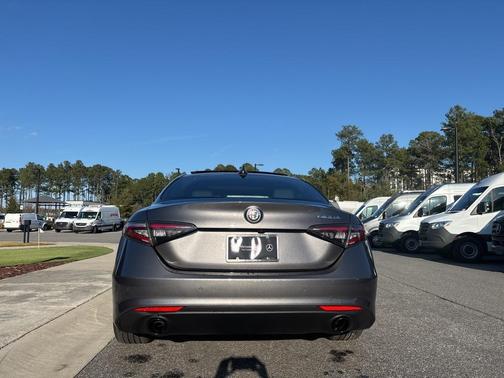 2024 Alfa Romeo Giulia Ti