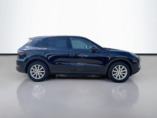 Moonlight Blue Metallic 2019 Porsche Cayenne Cayenne