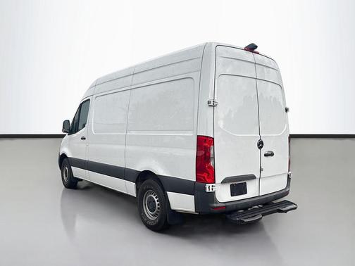 White 2021 Mercedes-Benz Sprinter 1500 Standard Roof I4