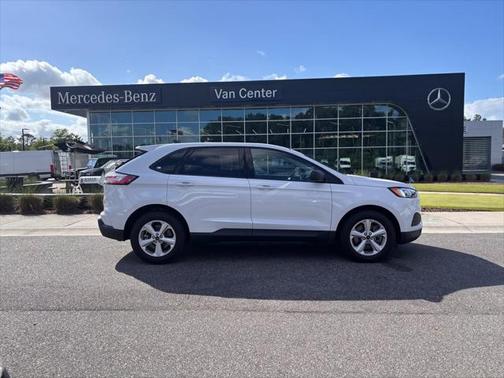 2023 Ford Edge SE