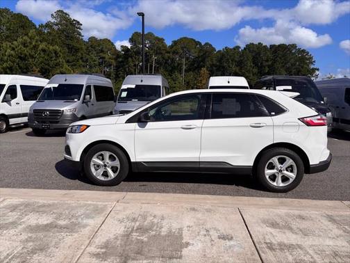 2023 Ford Edge SE