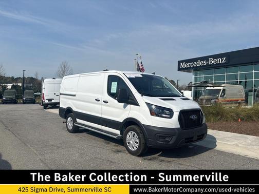 Oxford White 2023 Ford Transit-250 Base
