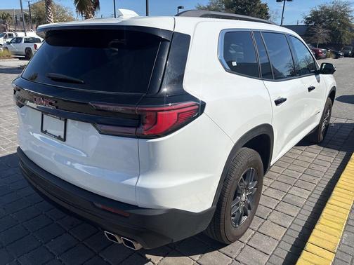 Summit White 2025 GMC Acadia FWD Elevation