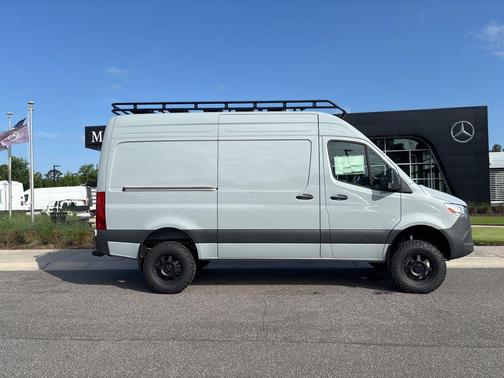 2025 Mercedes-Benz Sprinter 2500 Standard Roof