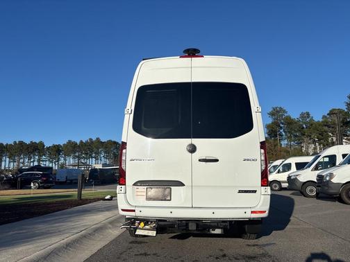 2022 Mercedes-Benz Sprinter 2500 Standard Roof