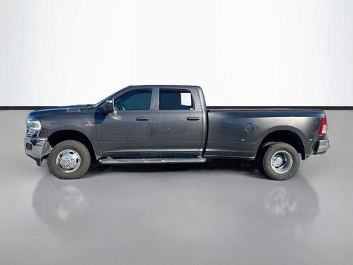 Granite Crystal Metallic Clearcoat 2023 RAM 3500 Tradesman Crew Cab 4x4 8' Box