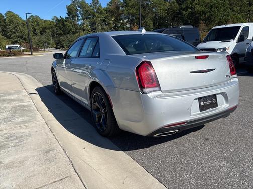 2023 Chrysler 300 S