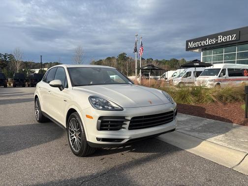2022 Porsche Cayenne Cayenne E-Hybrid Platinum Edition