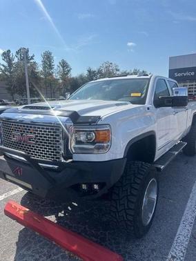 2017 GMC Sierra 2500 Denali