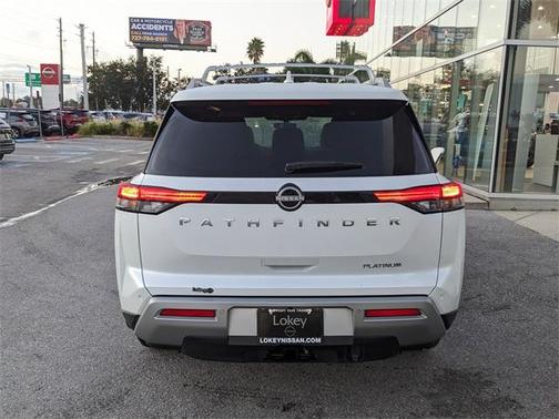 2025 Nissan Pathfinder Platinum