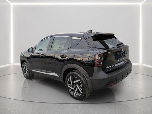 Super Black 2026 Nissan Kicks SV