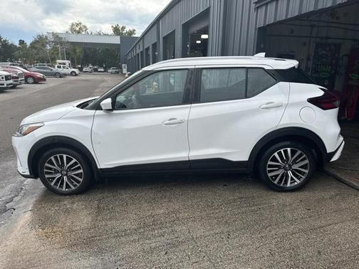 2021 Nissan Kicks SV