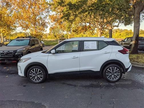 2021 Nissan Kicks SV