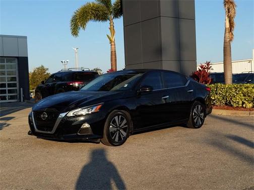 2021 Nissan Altima 2.5 SV