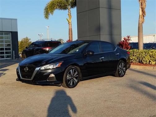2021 Nissan Altima 2.5 SV