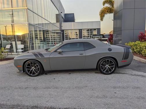 2017 Dodge Challenger R/T 392