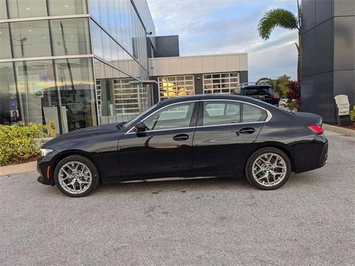 2025 BMW 330 i