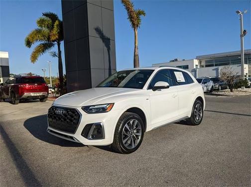 2023 Audi Q5 45 S line quattro Premium