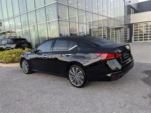 2025 Nissan Altima SL