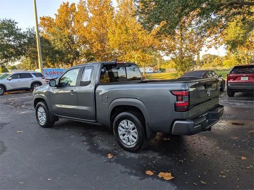 2024 Nissan Frontier SV