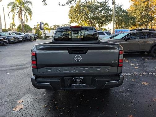 2024 Nissan Frontier SV