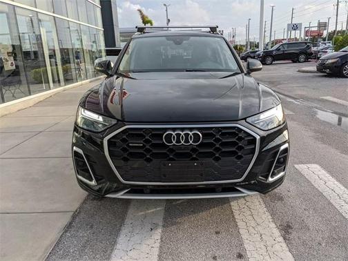 2023 Audi Q5 45 S line Premium Plus