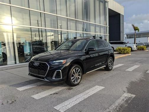 2023 Audi Q5 45 S line Premium Plus