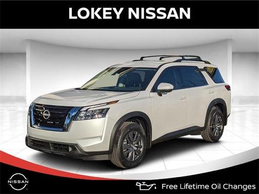 2025 Nissan Pathfinder SV