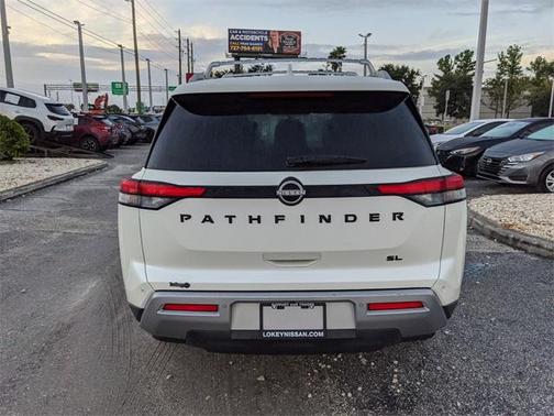 2023 Nissan Pathfinder SL