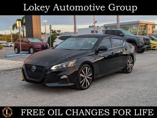 Black 2022 Nissan Altima 2.5 SR