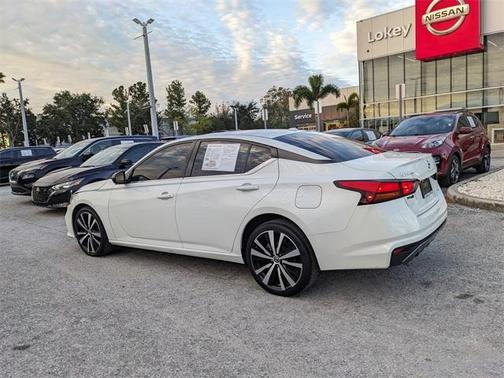 2021 Nissan Altima 2.5 SR