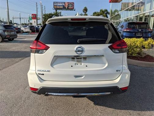 2020 Nissan Rogue SV