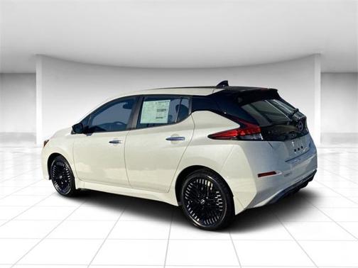 2024 Nissan Leaf SV PLUS