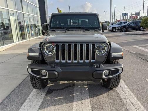 2023 Jeep Gladiator Overland