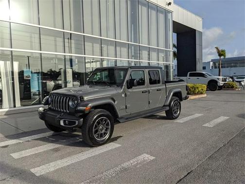 2023 Jeep Gladiator Overland