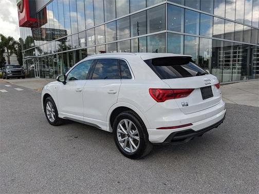 2023 Audi Q3 45 S line Premium