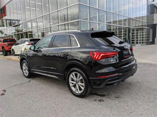 2024 Audi Q3 45 S line Premium
