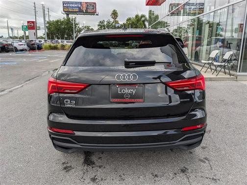 2024 Audi Q3 45 S line Premium