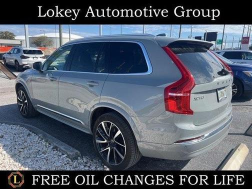 2024 Volvo XC90 B5 Plus Bright Theme