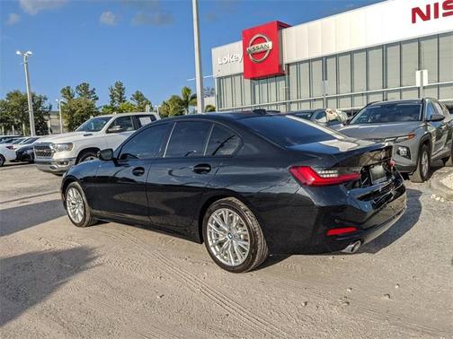 2023 BMW 330 i