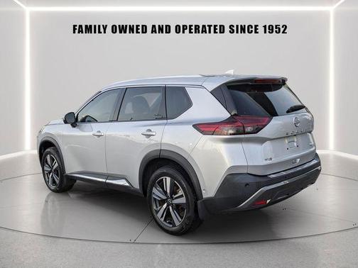 Brilliant Silver Metallic 2022 Nissan Rogue SL