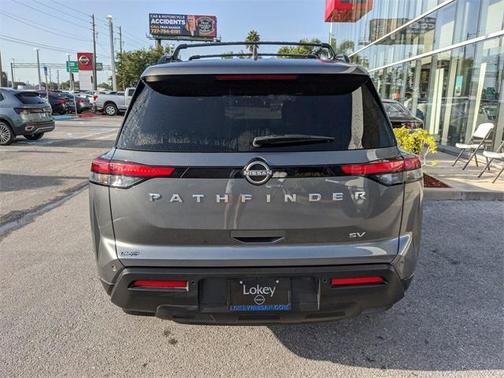 2023 Nissan Pathfinder SV