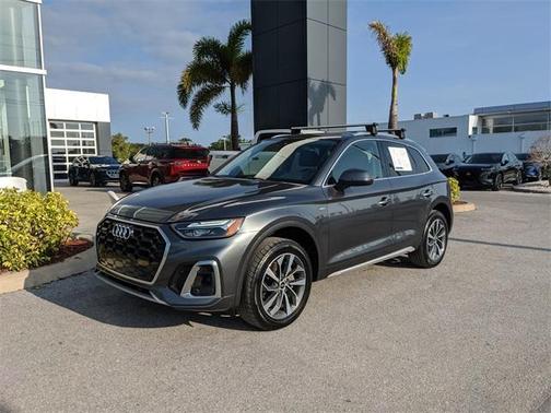2023 Audi Q5 45 S line quattro Premium