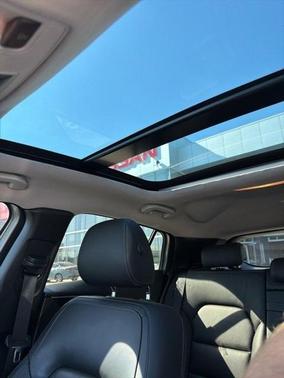 2018 INFINITI QX30 Premium