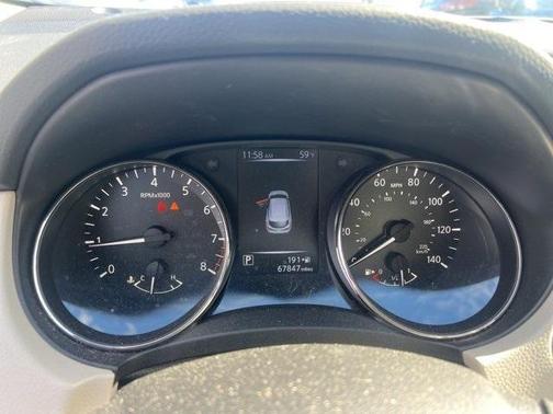 2017 Nissan Rogue Sport SV