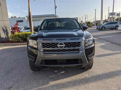 2025 Nissan Frontier SV