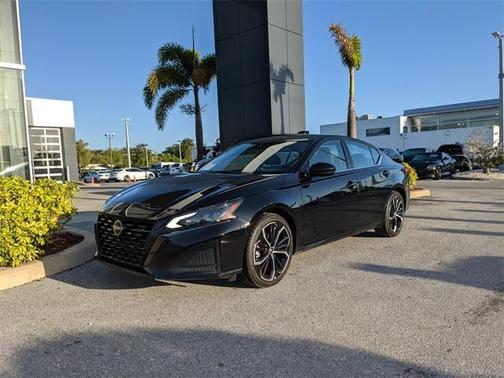 2023 Nissan Altima 2.5 SR