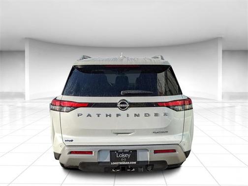 2025 Nissan Pathfinder Platinum